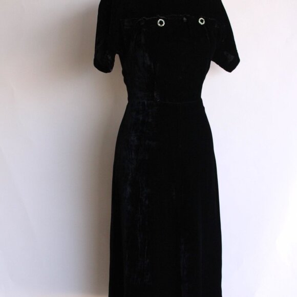 Vintage 1940s Dress, Cirilo Black Velvet Dress With Rhinestone Embellishment - Picture 6 of 12